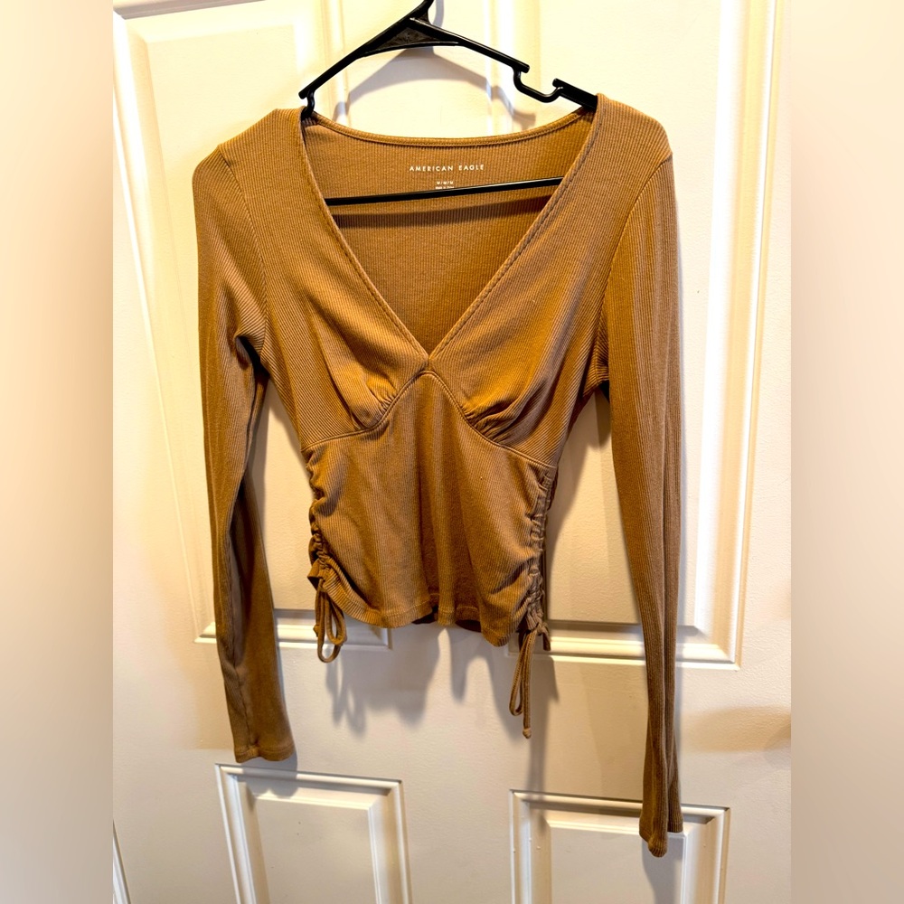 AE long sleeve cropped cinch tee - brown - Medium